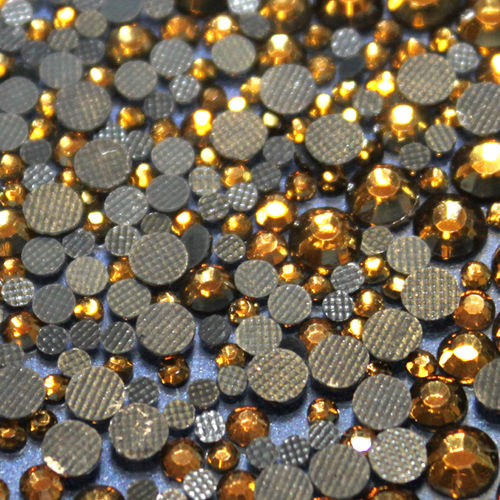 1000 Strass s6 hotfix 2,1mm couleur n°120 topaz or fumé